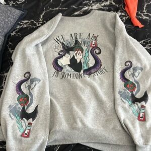 Hanes custom made crew neck sweater worn only 5X too big now